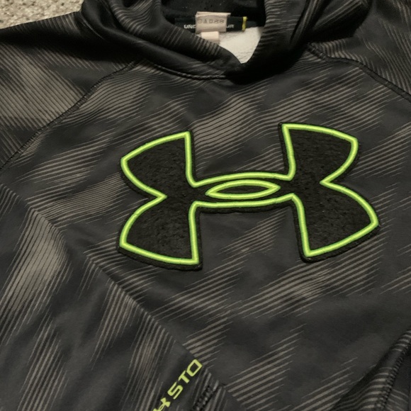 Youth Large black under armour hoodie - Picture 3 of 3